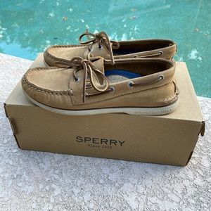 NWOT Sperry Topsider Authentic Original Boat Shoes in Color Oatmeal